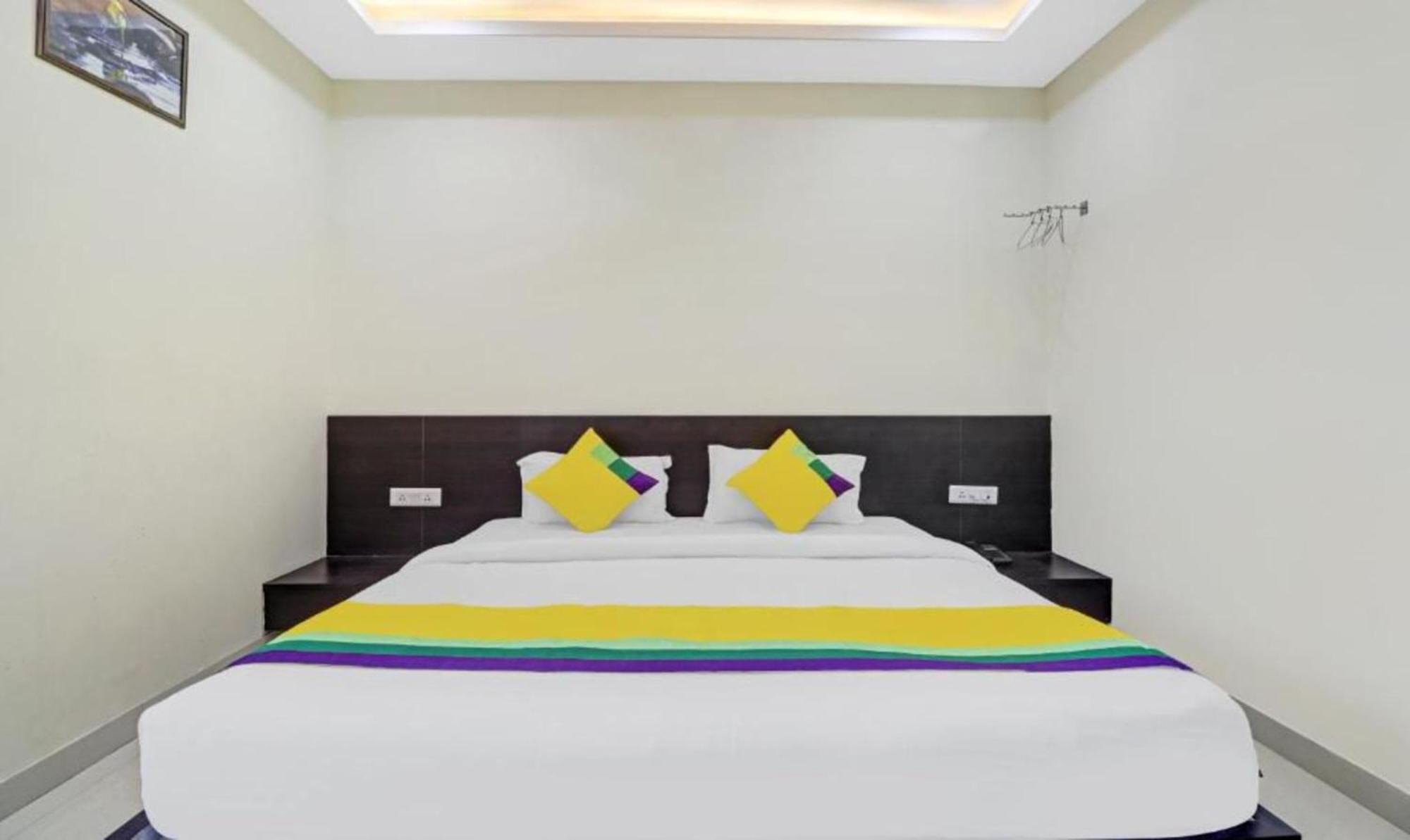 Hotel Ravi Residency بهاراتبور المظهر الخارجي الصورة